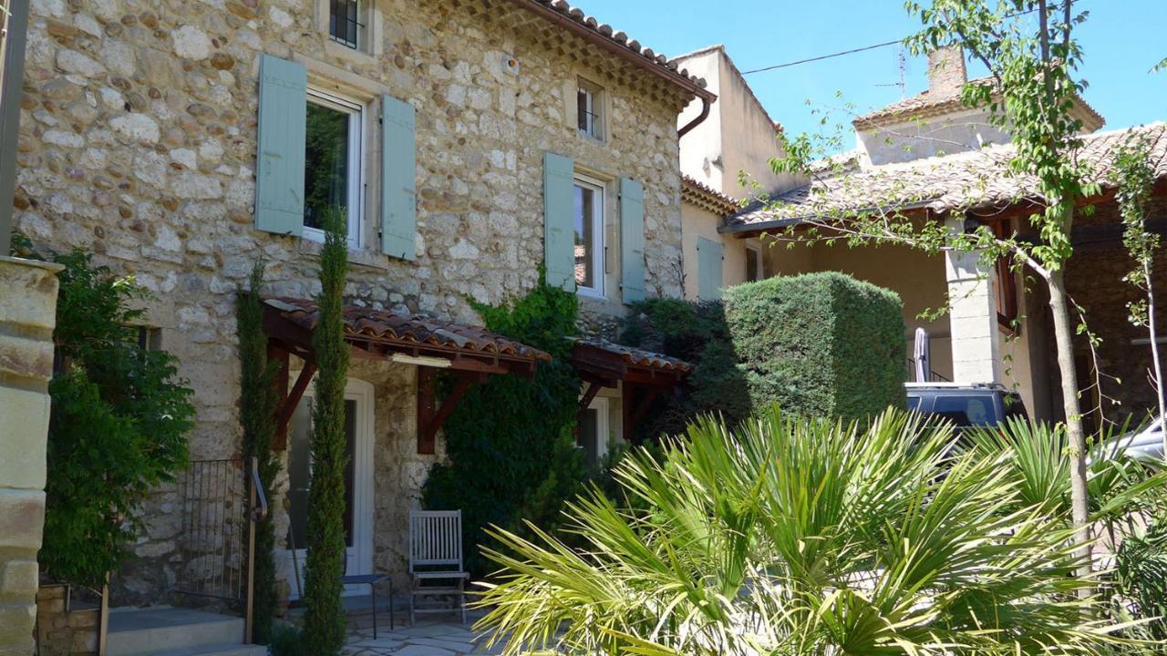 Gites Au Chateau Des Estubiers Les Granges-Gontardes Exterior foto